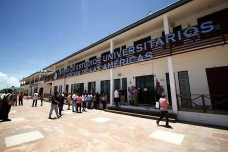 Universidades privadas siguen operando de manera irregular