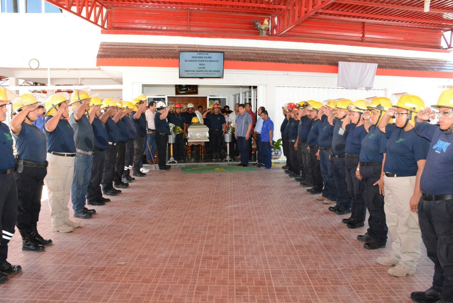 Autoridades de OPB dan último adiós al bombero Samuel Fuentes Hidalgo