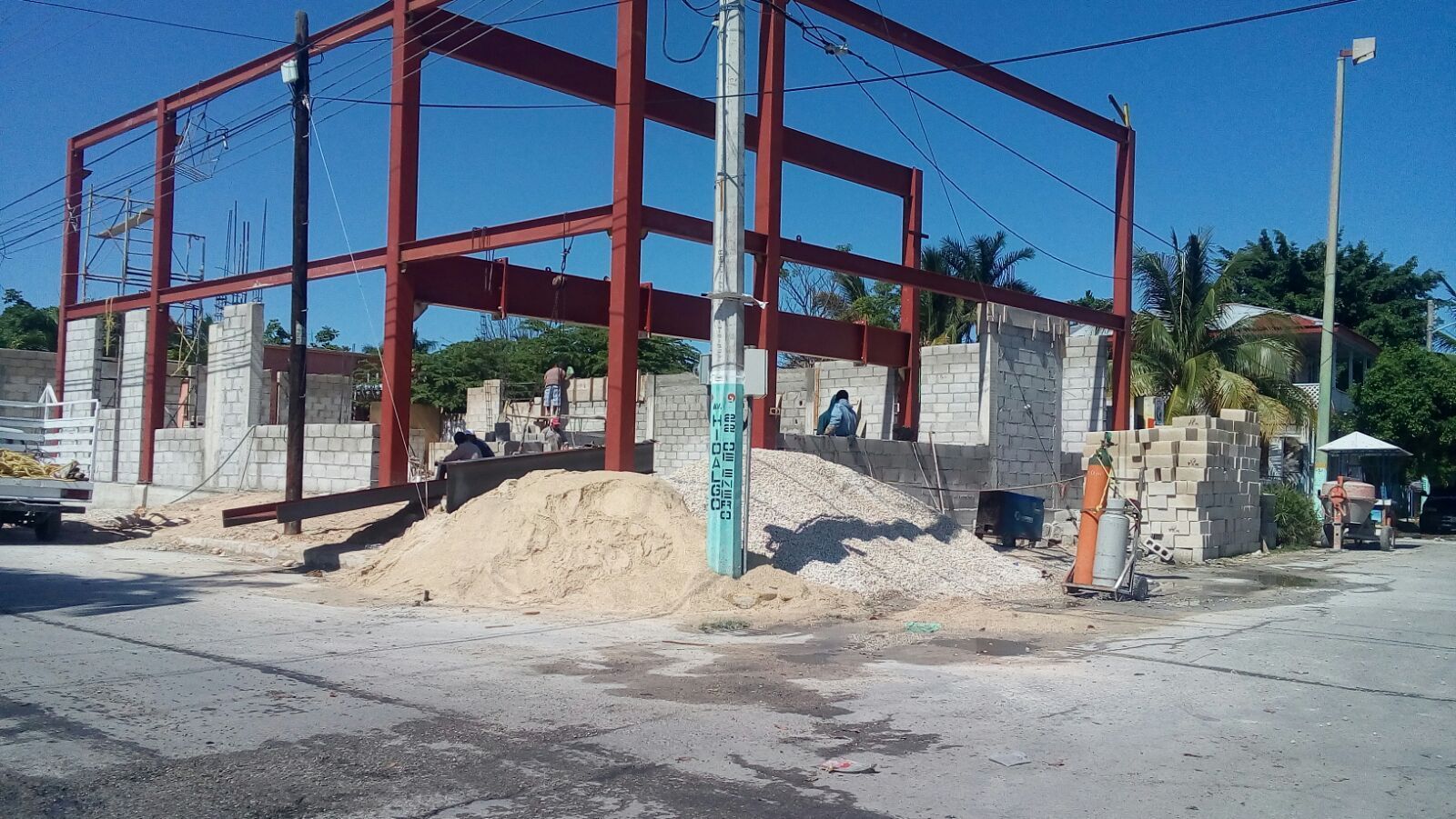Buscan proteger contra accidentes a trabajadores de la Construcción