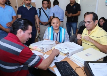 Cristina Torres denuncia a ex funcionarios, incluido Mauricio Góngora