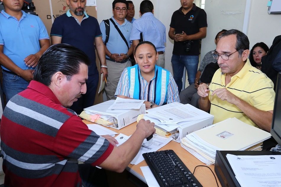 Cristina Torres denuncia a ex funcionarios, incluido Mauricio Góngora