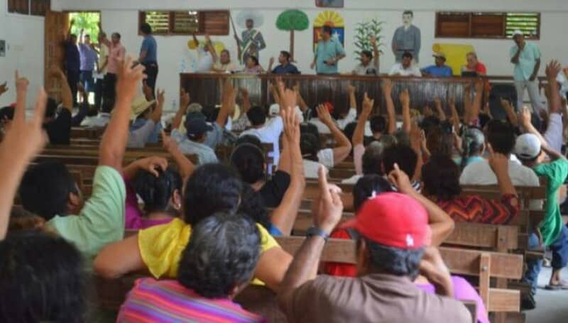 CFE liquida adeudos con comuneros de Laguna Om