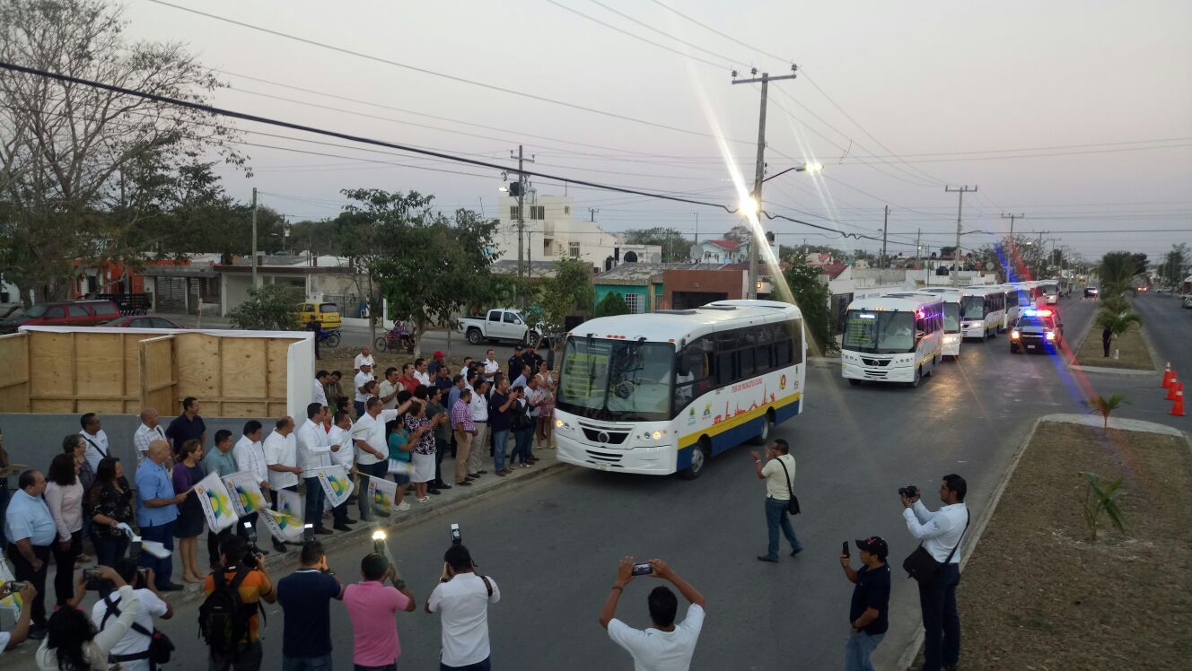 Entran en operaciones 10 nuevos autobuses de transporte urbano en Chetumal