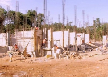 Falta de obra pública obliga a constructores a recurrir a créditos