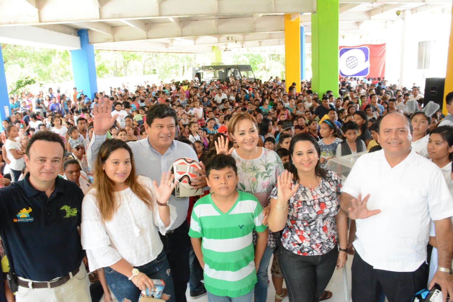 Luis Torres encabeza Festival del día del niño en el zoológico de Chetumal