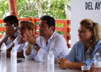Alexander Zetina consolida vínculos con la base trabajadora del Ayuntamiento