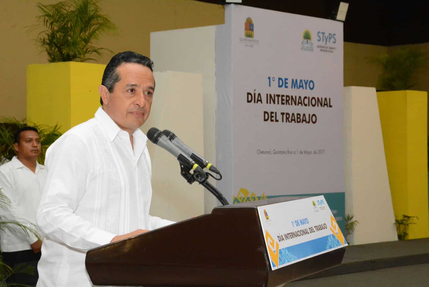 Gobernador llama a diputados quintanarroenses a dejar atrás la opacidad