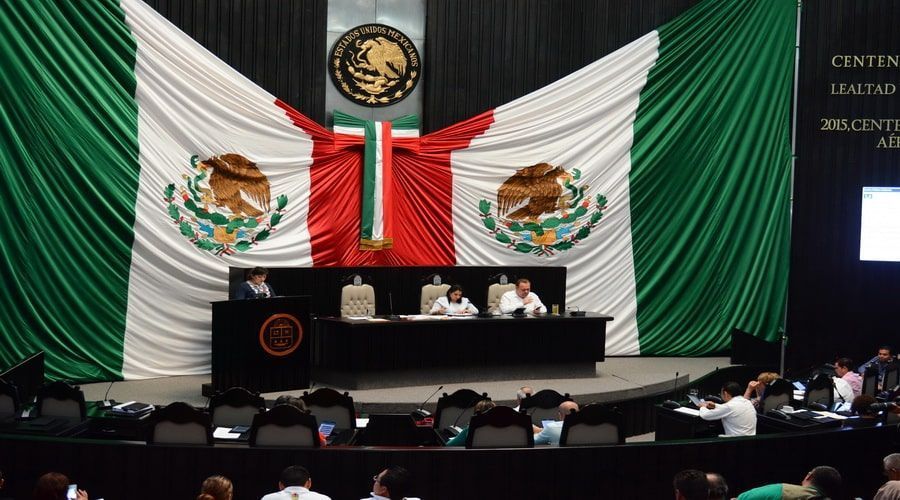 Proponen reforma constitucional para sentar bases de la autonomía de la UQROO