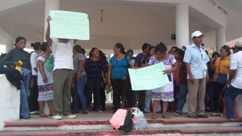 Trabajadores llegan a un acuerdo con invernadero tras dos días de paro laboral