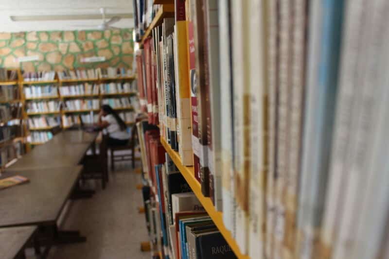 Cada vez menos jóvenes de FCP se interesan por los libros