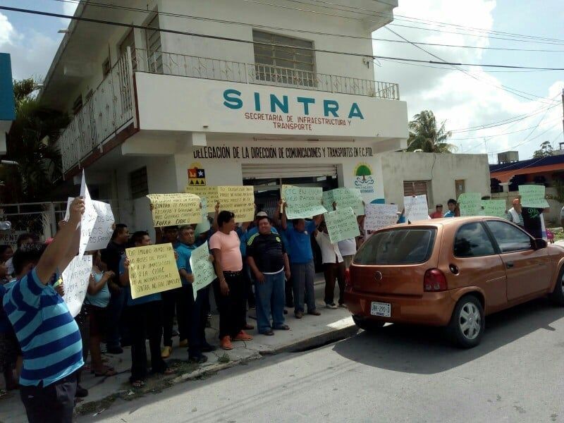 Mototaxistas de la zona maya se revelan ante SINTRA