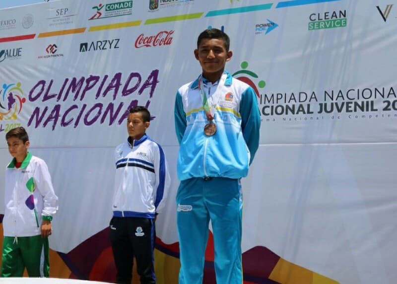 Triatletas de Q. Roo en el pódium de campeones en Olimpiada Nacional