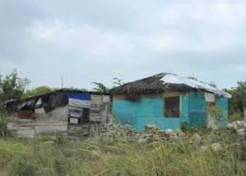 Urge reforzar programas de vivienda en comunidades