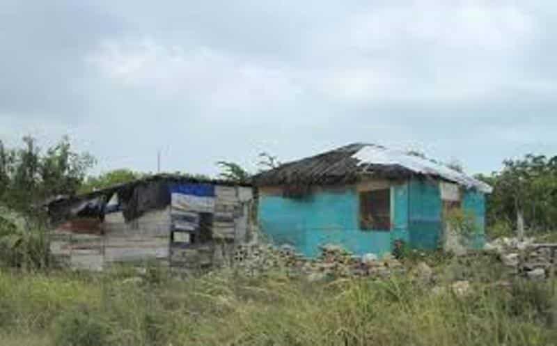 Urge reforzar programas de vivienda en comunidades