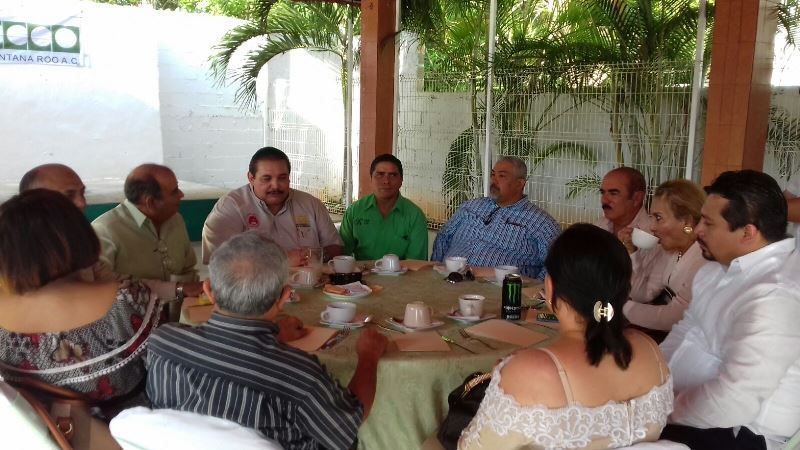 Profesionistas dan espaldarazo al trabajo del Fiscal de Quintana Roo