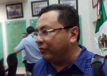 Exigen transparencia y rendición de cuentas a Fidel Villanueva antes de su partida