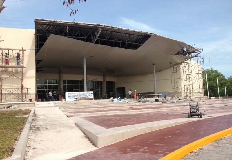 Por fin, concluyen construcción de Aula Magna para universitarios