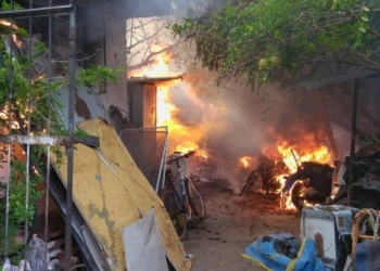Se incendia vivienda en la Adolfo López Mateos