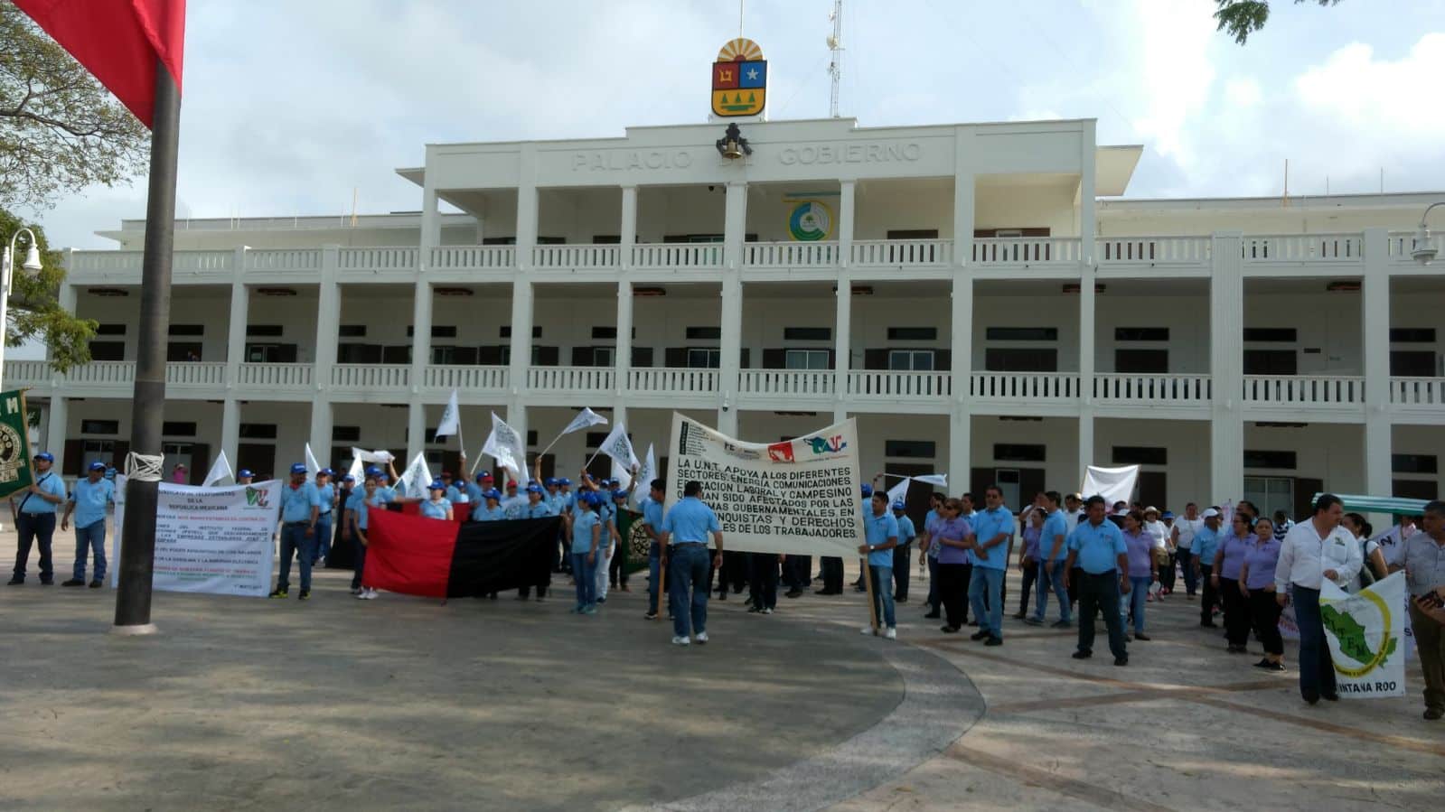 Contrapesos en la conmemoración del Día del Trabajo