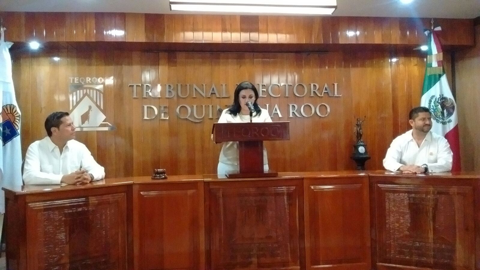 Bola cantada, termina la era de Víctor Vivas en el TEQROO