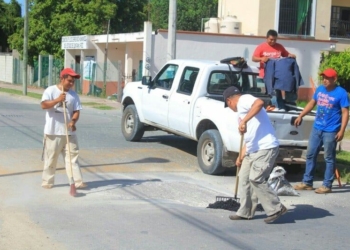 Arranca Programa de Bacheo Permanente en Bacalar