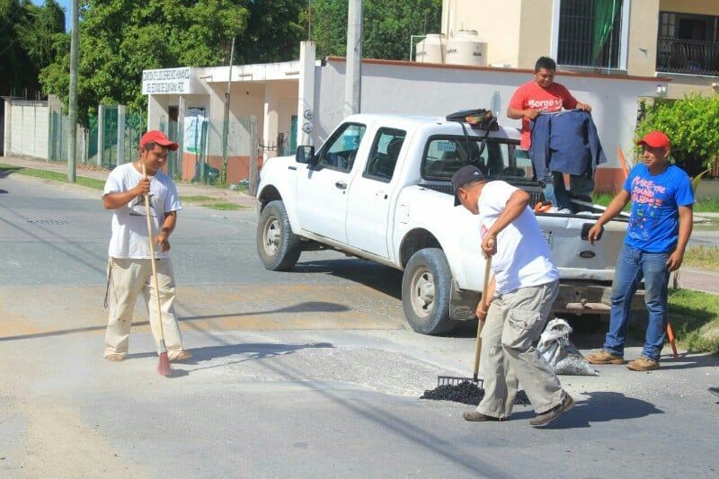 Arranca Programa de Bacheo Permanente en Bacalar