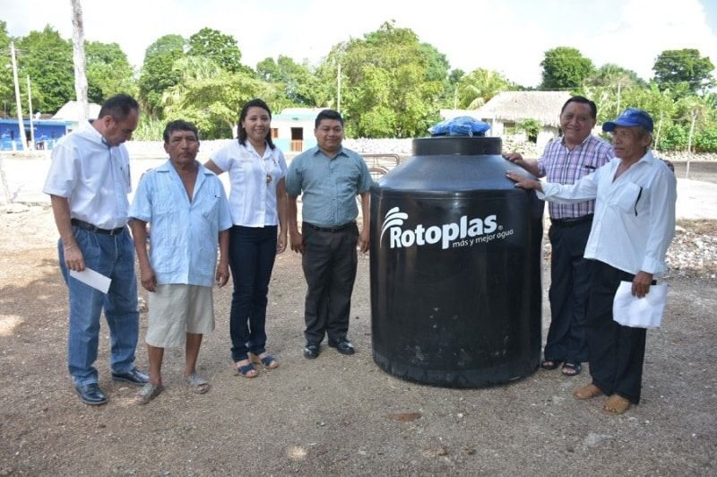 Paoly Perera entrega apoyos para la fiesta tradicional de Señor