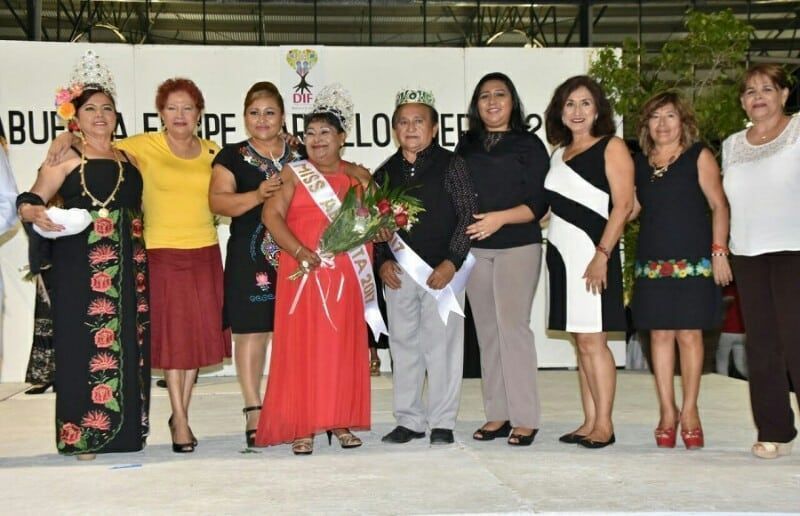 Eligen al Abuelito y la Abuelita Felipe Carrillo Puerto 2017