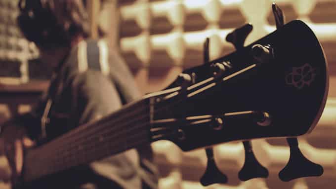 Músicos recurren a otros empleos por baja contratación en su ramo