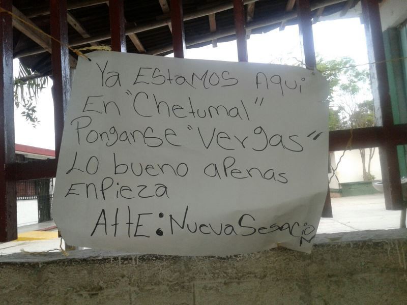 ¿Narcocartulina? En escuela