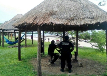 Resguarda Policía Estatal, seguridad en balnearios y centros comerciales