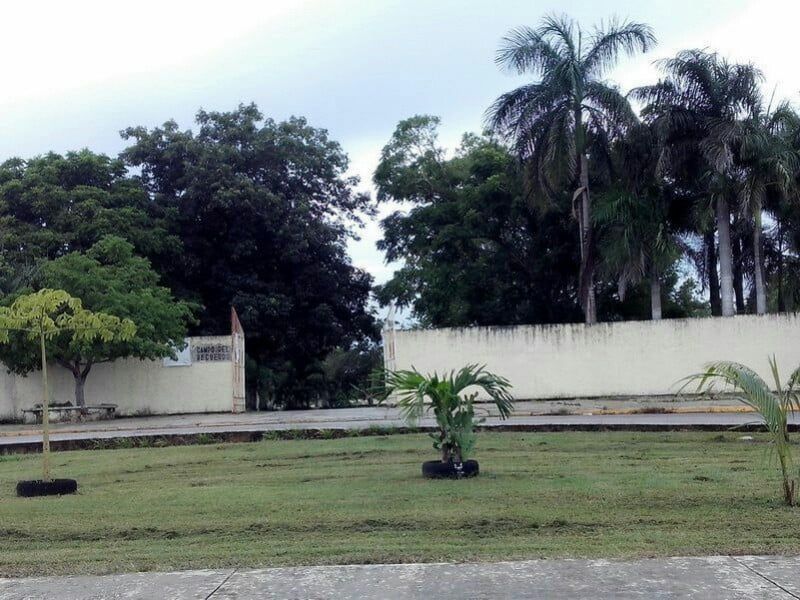 Meterán en cintura a concesionario del panteón Campos del Recuerdo