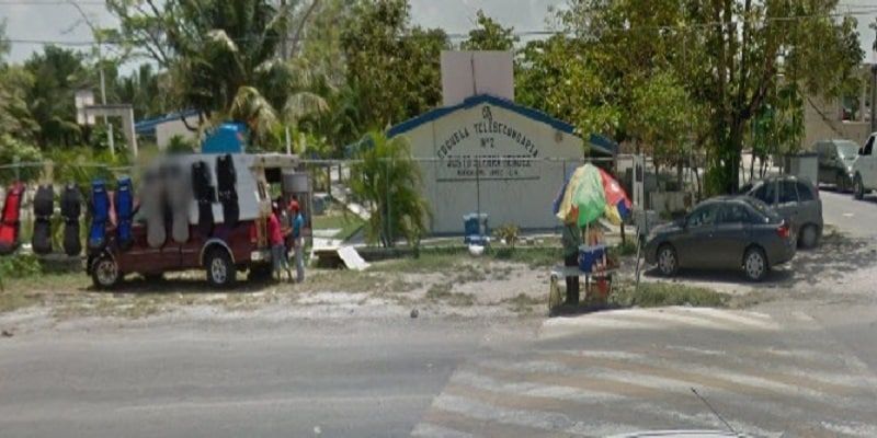 Roban computadoras en escuela de Subteniente López
