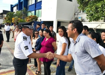 Recibe Titular de la SSP a futuros profesionistas en Derecho