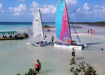 Velerismo gana terreno en la Laguna de Bacalar