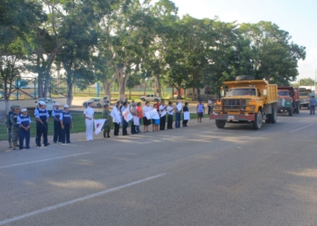 Intensa campaña de descacharrización en Bacalar