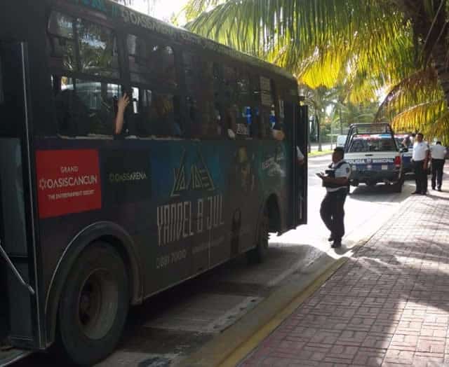 Policía cancunense busca mermar delincuencia con operativos al transporte público