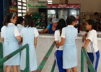 Someten a capacitación a consesionarios de tienditas escolares