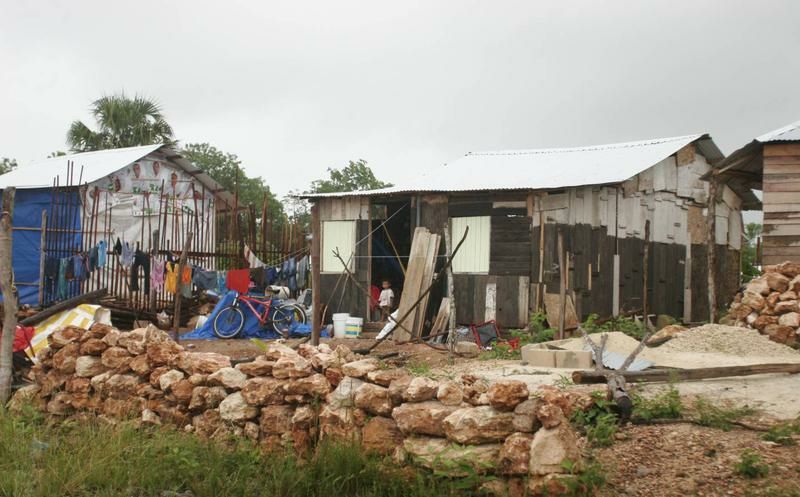 Asentamientos irregulares de Quintana Roo requieren millonaria suma para su atención