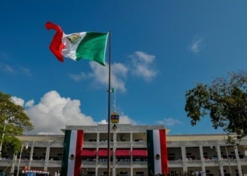 ((Fotos)) Desfile Cívico Militar Conmemorativo del 207 Aniversario del Inicio de la Independencia de México