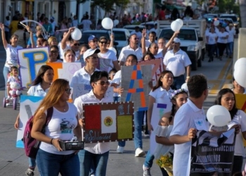 ((FOTOS)) Marchan en Chetumal como «Ejemplo de Paz»