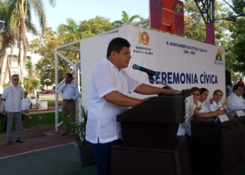 Luis Torres llama a sus colaboradores a respetar los tiempos electorales