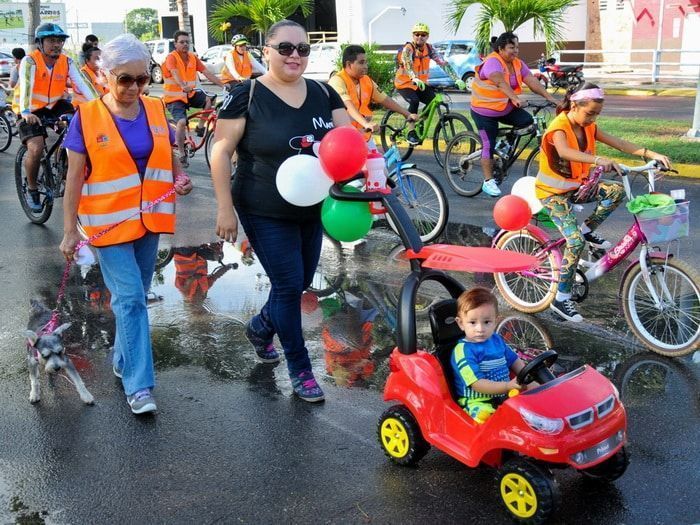 ((FOTOS)) Ciclistas, amigos, familias se dieron cita en la 1a rodada familiar