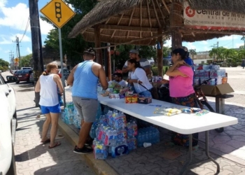 Habitantes de Tulum suman fuerzas en apoyo a las víctimas del teremoto