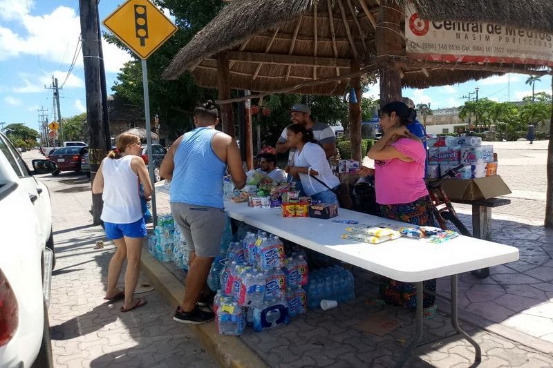 Habitantes de Tulum suman fuerzas en apoyo a las víctimas del teremoto