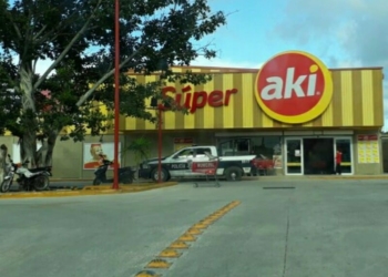 Malandros asaltan sucursal de Super Aki en Cancún