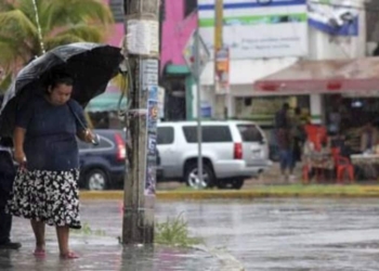 Se prepara Cancún para seguir bajo lluvias las siguientes 48 horas