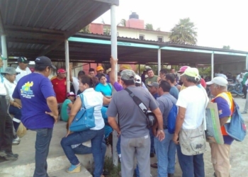 Se manifiestan podadores de OPB, piden destituir al Coordinador de Imagen por maltrato laboral
