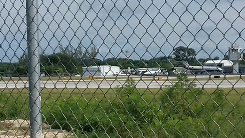 Agitado movimiento en el Aeropuerto de Chetumal por 1er Informe de Carlos Joaquín