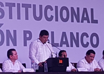 «Othón P. Blanco camina de la mano con el liderazgo político de Carlos Joaquín»: Luis Torres Llanes